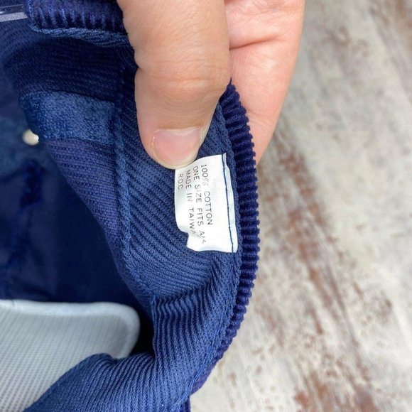 Vintage Georgetown Bulldogs corduroy hat - Picture 8 of 9